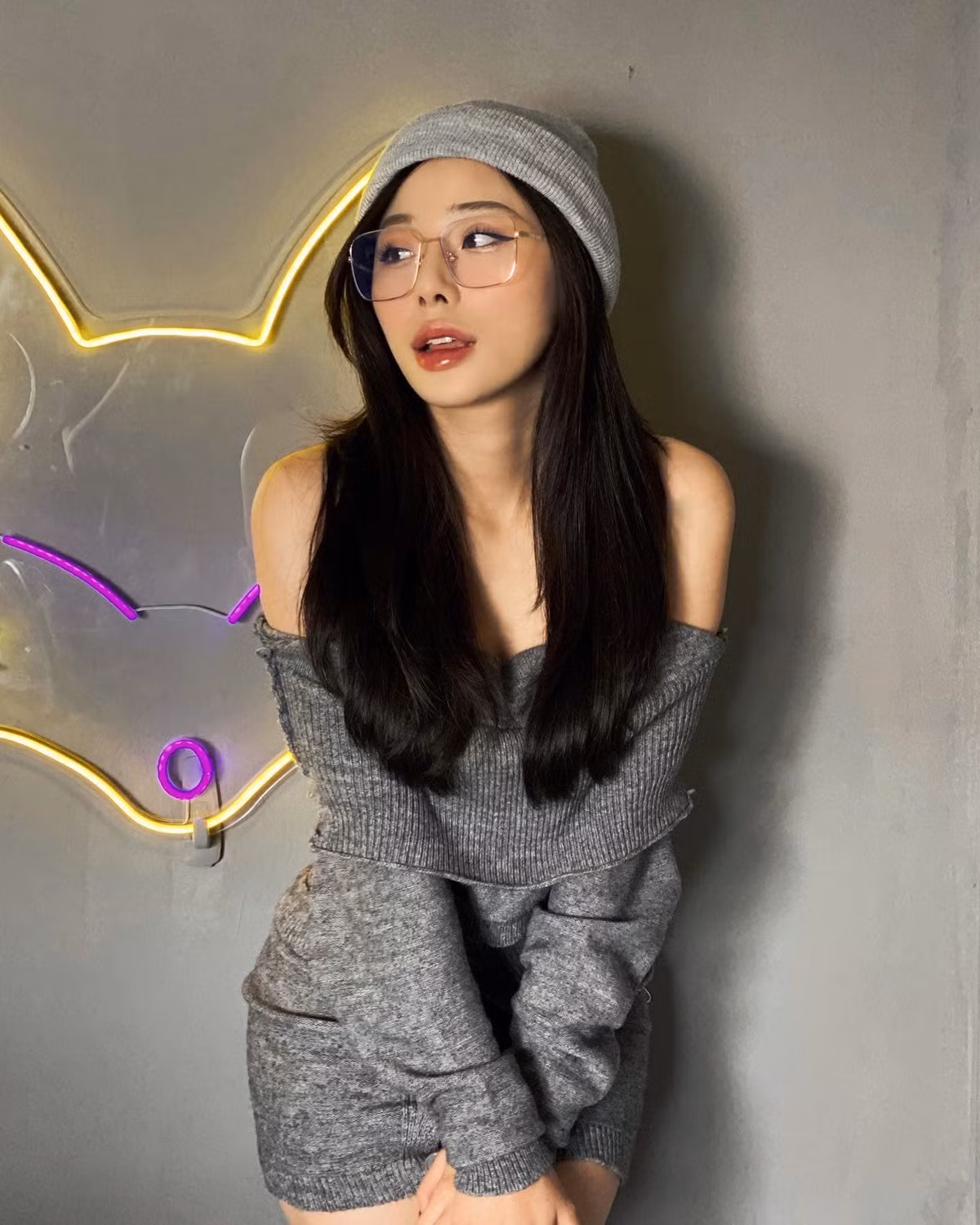 Minh Anh từng xuất sắc giành quán quân cuộc thi The Next MC 2018 do Cung Thanh niên Hà Nội phối hợp với Hội MC trẻ thành phố tổ chức và đạt ngôi vị Miss Báo Chí tại chương trình Press Beauty 2018 – Tài sắc nữ sinh Báo Chí.