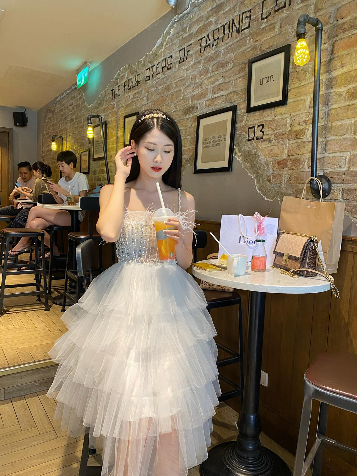 Người đẹp rất đam mê tập luyện và xem đó là bí quyết để có được hình thể đẹp. Ảnh: FBNV