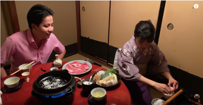 Sau khi clip được đăng tải, nhiều người dùng mạng biết tiếng Nhật chỉ trích Khoa Pug giật title, kiếm view bởi nội dung trong video thực sự không như phần dịch nghĩa