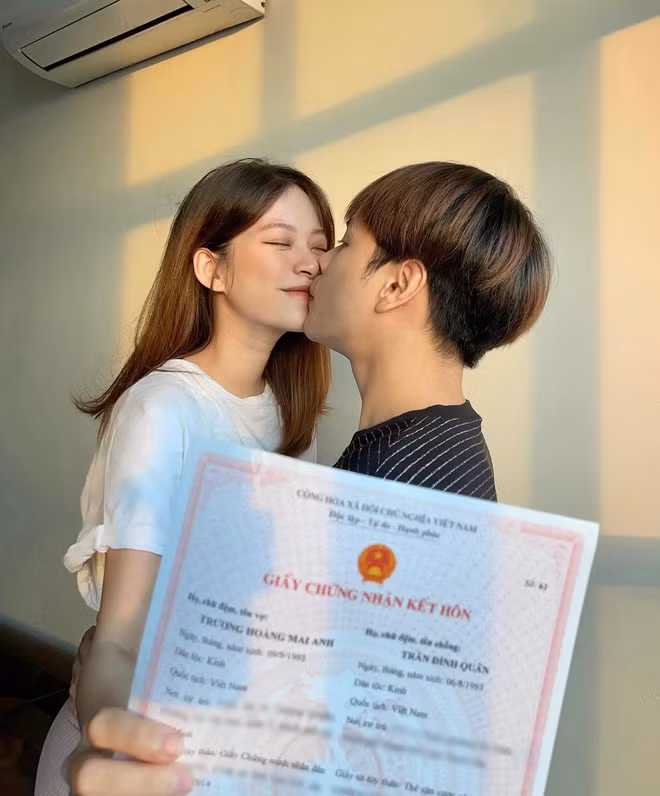 Trước đó Mai Anh và bạn trai đã đăng ký kết hôn. Hiện tại, cặp đôi dự định đám cưới khi tình hình dịch bệnh được kiểm soát.