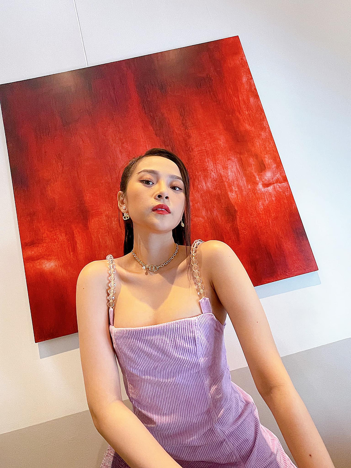 Cô để lại dấu ấn với các phim Chuyện Làng Bè, Tiệm Bánh Hoàng Tử Bé, Ông Tơ - Bà Nguyệt, Thần Tượng,...