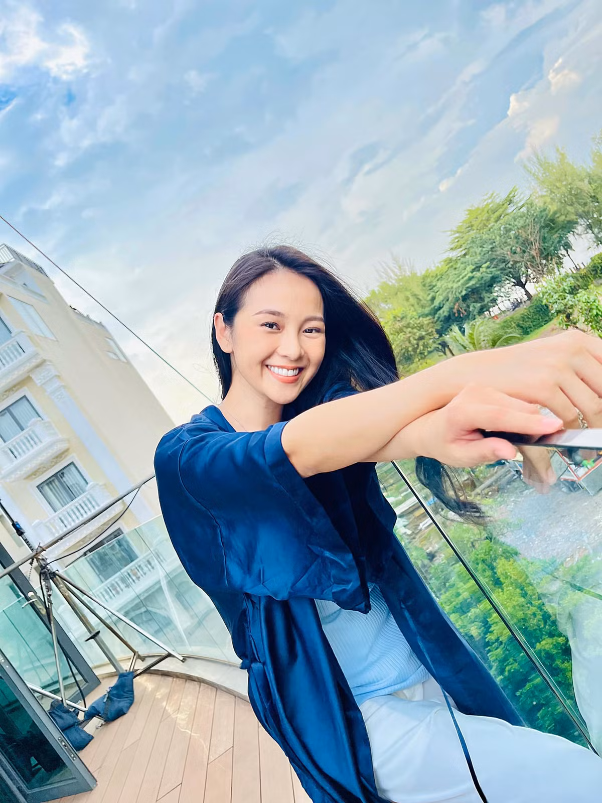 Tam Triều Dâng từng là hot girl đình đám trong giới mẫu teen, sau đó cô nàng chuyển sang làm diễn viên.