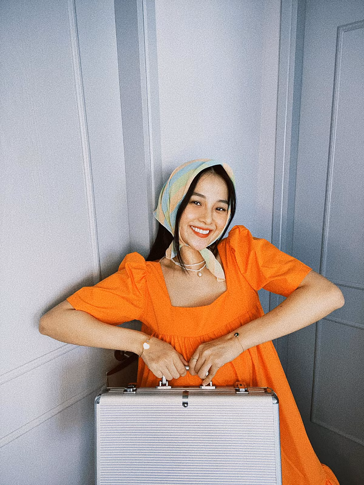 Từ một sao nhí, Tam Triều Dâng ra dáng thiếu nữ, trở thành hot girl 9X trong làng hot teen Việt. Tuy nhiên những năm gần đây, nữ diễn viên tạm ngưng đóng phim để tập trung cho việc học.