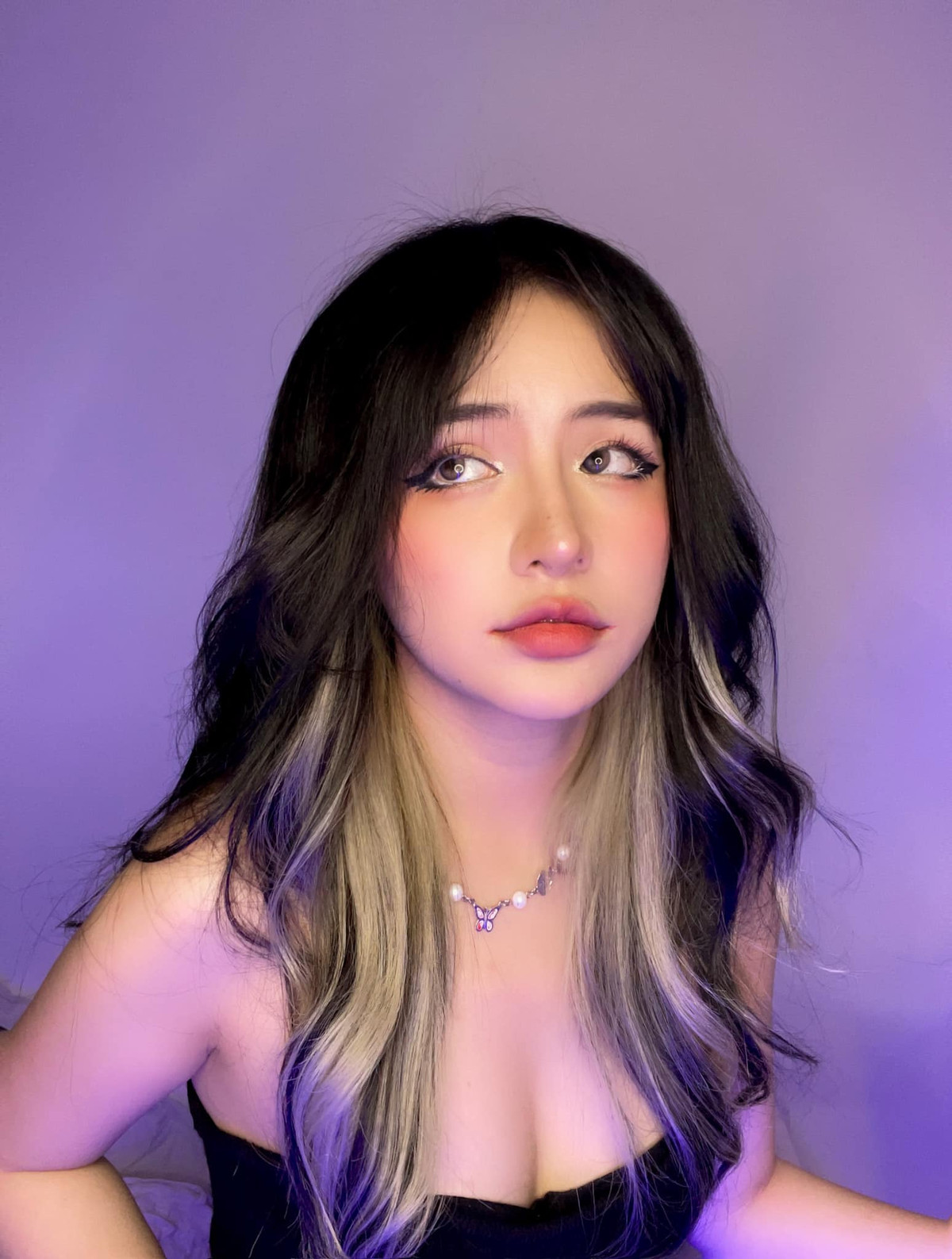 Cô nàng kẹo ngọt Thanh Vân sẽ khiến bạn tự nhiên mỉm cười với những clip TikTok siêu đáng yêu của mình.