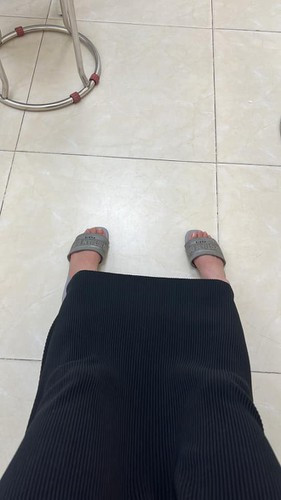 Thậm chí, đối phương còn nhận xét bụng bà xã Xemesis dạo này to hơn trước.