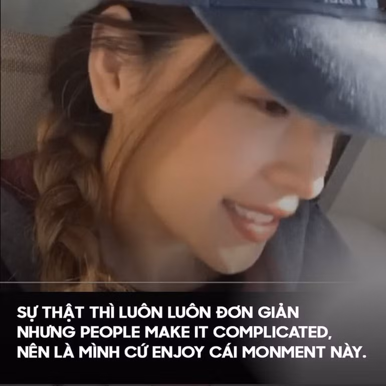 Câu nói "People make it complicated nên là mình cứ enjoy cái moment này" xuất hiện trong một đoạn clip của Chipu. Việc dùng xen lẫn Tiếng Việt và Tiếng Anh của nữ ca sĩ đã bị netizen đưa ra và "chế cháo" trên MXH.