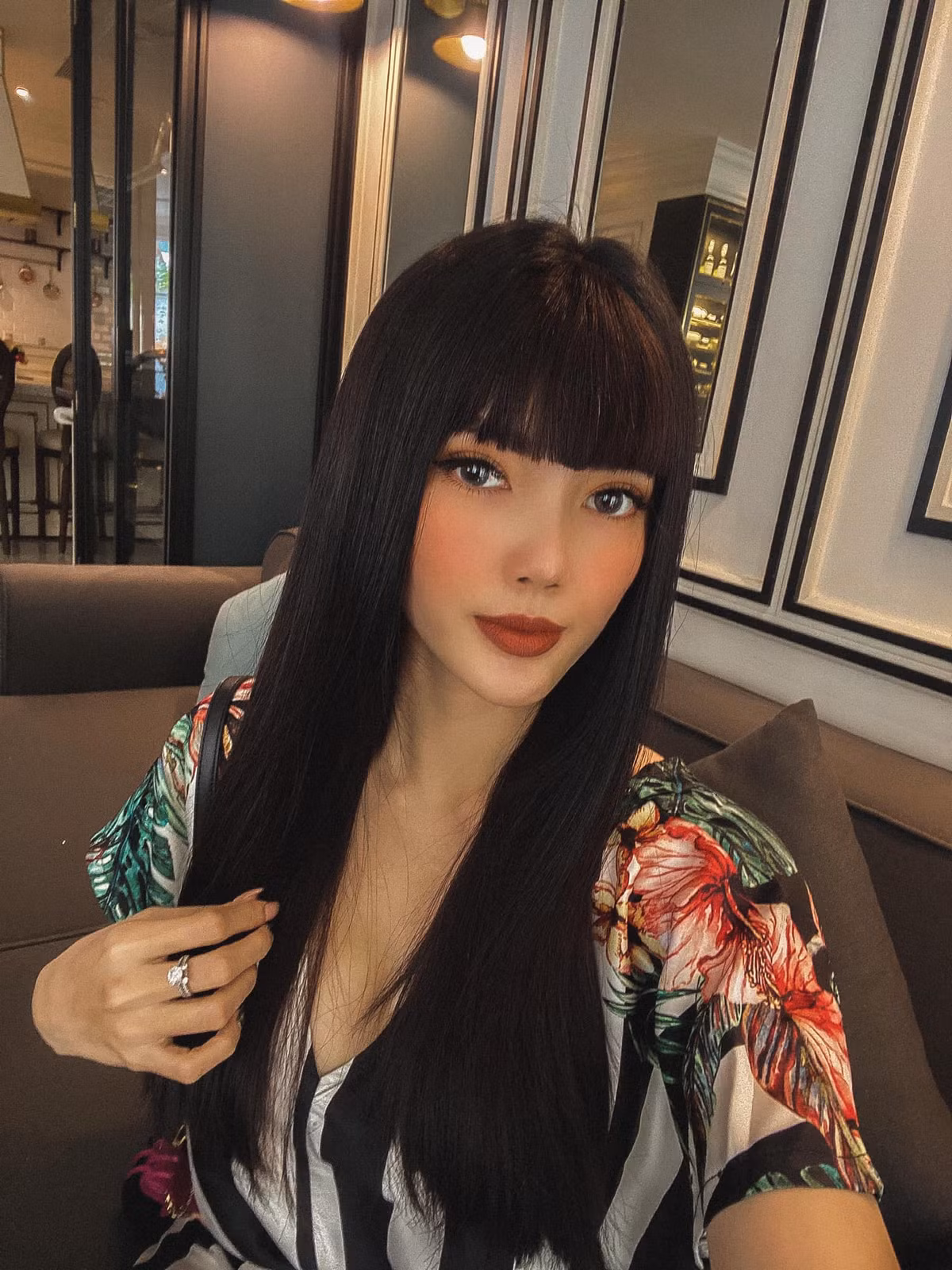 Phối Phối cũng được chồng hết mực yêu thương. Chồng cô không phải tuýp đàn ông lãng mạn, thích thể hiện tình cảm bằng lời nói.