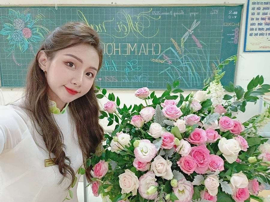 Cô Phương Anh từng đạt được nhiều thành tích tốt như: Giải Nhất giáo viên dạy giỏi cấp huyện, Giải Nhất cuộc thi Viết chữ đẹp, Giải Nhì cuộc thi Thiết kế bài giảng E-Learning và là đảng viên trẻ tuổi nhất của trường Tiểu học Nam Trung Yên.