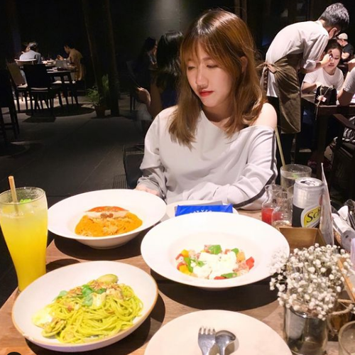 Hiện tại, nữ nhân viên văn phòng vẫn đang trong quá trình đeo mắc cài. Đoan Minh rất kỳ vọng về lần "tát tút" này sau nhiều lần bị chê ngoại hình.