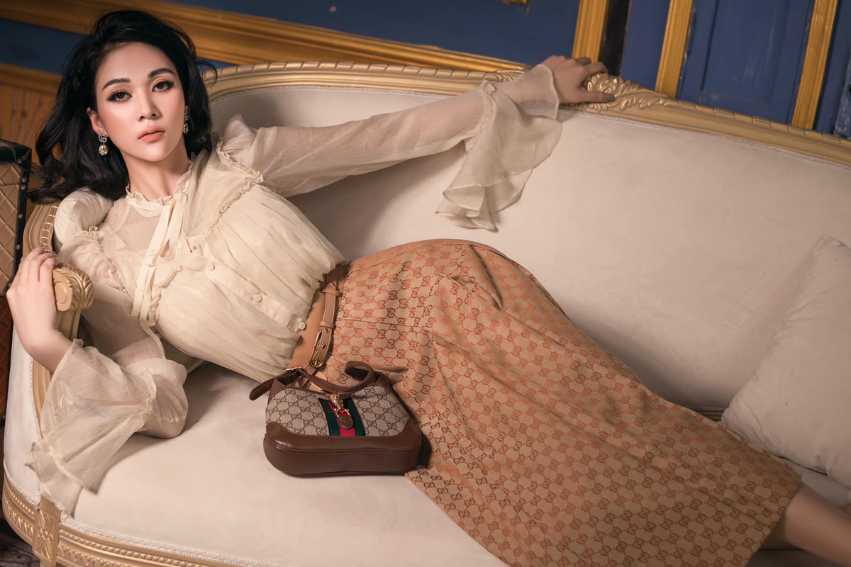 Sau bao nhiêu năm nổi tiếng, bà mẹ 30 tuổi vẫn gợi cảm, hấp dẫn và mang trong mình một sức hút riêng.