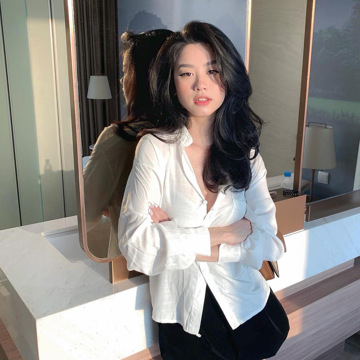 Đầu tháng 4/2020, Hàn Hằng vướng nghi vấn hẹn hò với Vlogger đình đám Huyme - anh trai Trang Lou.