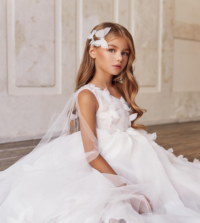 Hiện tại, sau nhiều năm nổi tiếng Alina cũng sở hữu một trang Instagram với gần 87 nghìn lượt theo dõi.