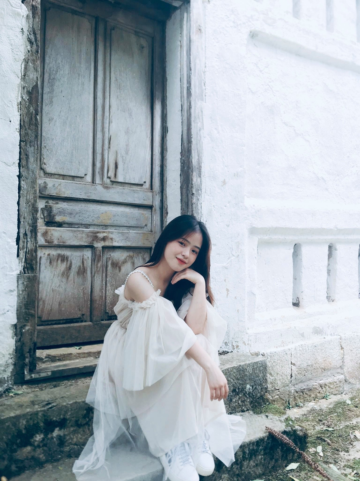 Bẵng đi 3 năm, em gái bán lê ngày nào giờ đã trở thành 1 thiếu nữ 19 có nhiều sự thay đổi về ngoại hình nhưng vẫn luôn xinh xắn và đáng yêu.