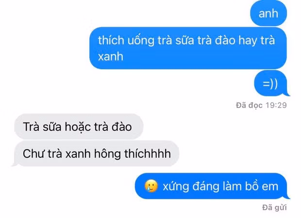 Theo như nhiều cư dân mạng giải thích, khái niệm "trà xanh" nhằm chỉ những cô nàng ở ngoài thì có vẻ thanh thuần, ngây thơ nhưng thực chất bên trong chứa đầy tâm tư đen tối, xấu xa, luôn thích lân la tiếp cận các đối tượng "chậu đã có bông".