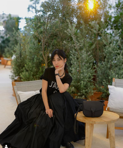 Mae Tan khá đắt show với vai trò người mẫu, stylist hay là gương mặt đại diện cho các nhãn hàng. Ảnh: IGNV