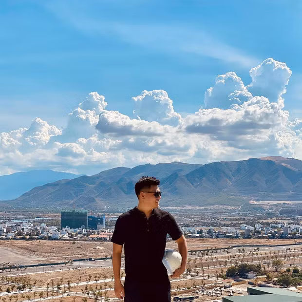 Nguyễn Hải Long từng là du học sinh tại trường Saint Francis University (Pennsylvania, Mỹ).