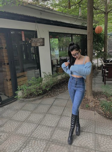 Lý do trở thành động lực để Ngọc Khánh quyết tâm giảm cân là đi mua quần áo mà thử không vừa bộ nào, ngoài ra cô còn bị crush chê bai ngoại hình.