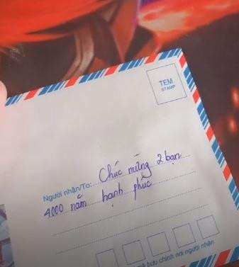 Đính kèm số tiền, người yêu cũ còn nhắn nhủ "Chúc 2 bạn 4.000 năm hạnh phúc" càng làm người nhận khó hiểu về hàm ý.