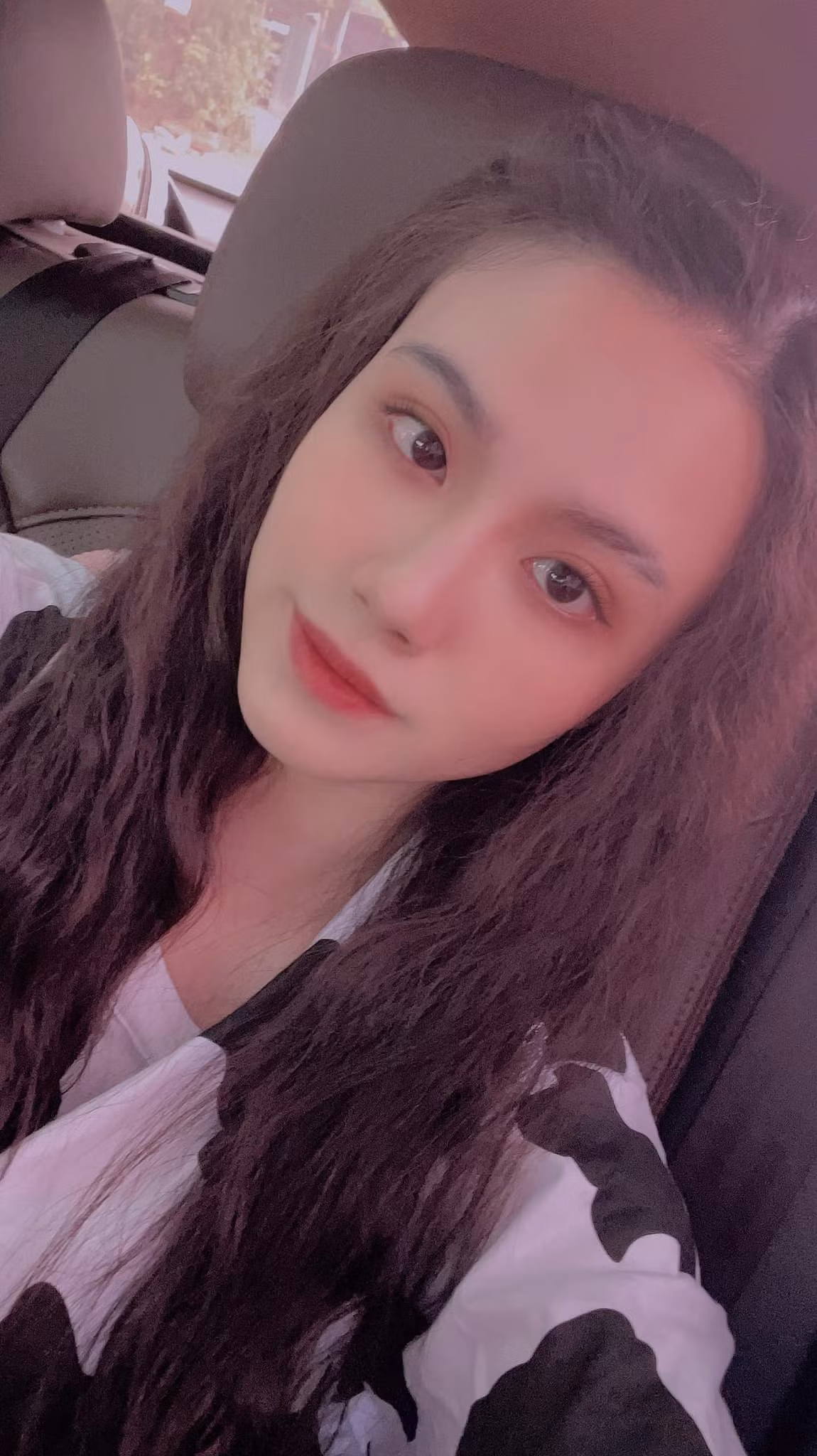 Hiện tại, Linh Miu vẫn là cái tên đắt show khi vẫn đều đặn tham gia các dự án phim.