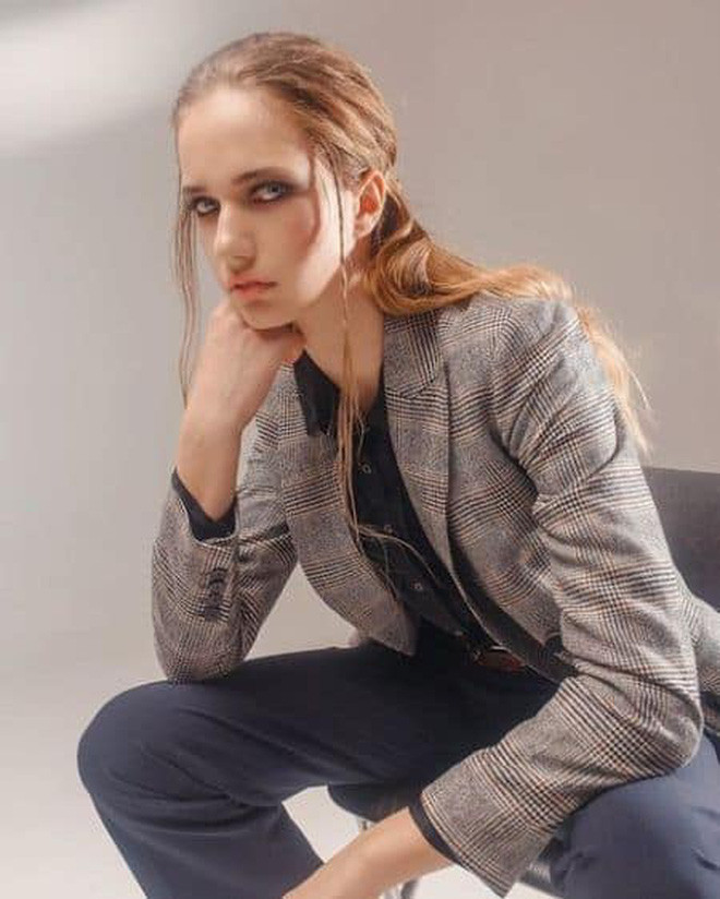 Nàng mẫu nhí nổi tiếng vẫn tích cực theo đuổi công việc làm người mẫu. Ngoài chiều cao khủng 1m79, nhan sắc của "thiên sứ nước Nga" năm nào không còn được đánh giá cao như xưa.