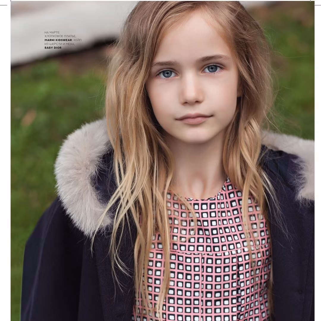 Sau lần đầu xuất hiện trên tạp chí Vogue, Marta Krylova được nhiều người gọi " tiểu thiên sứ".