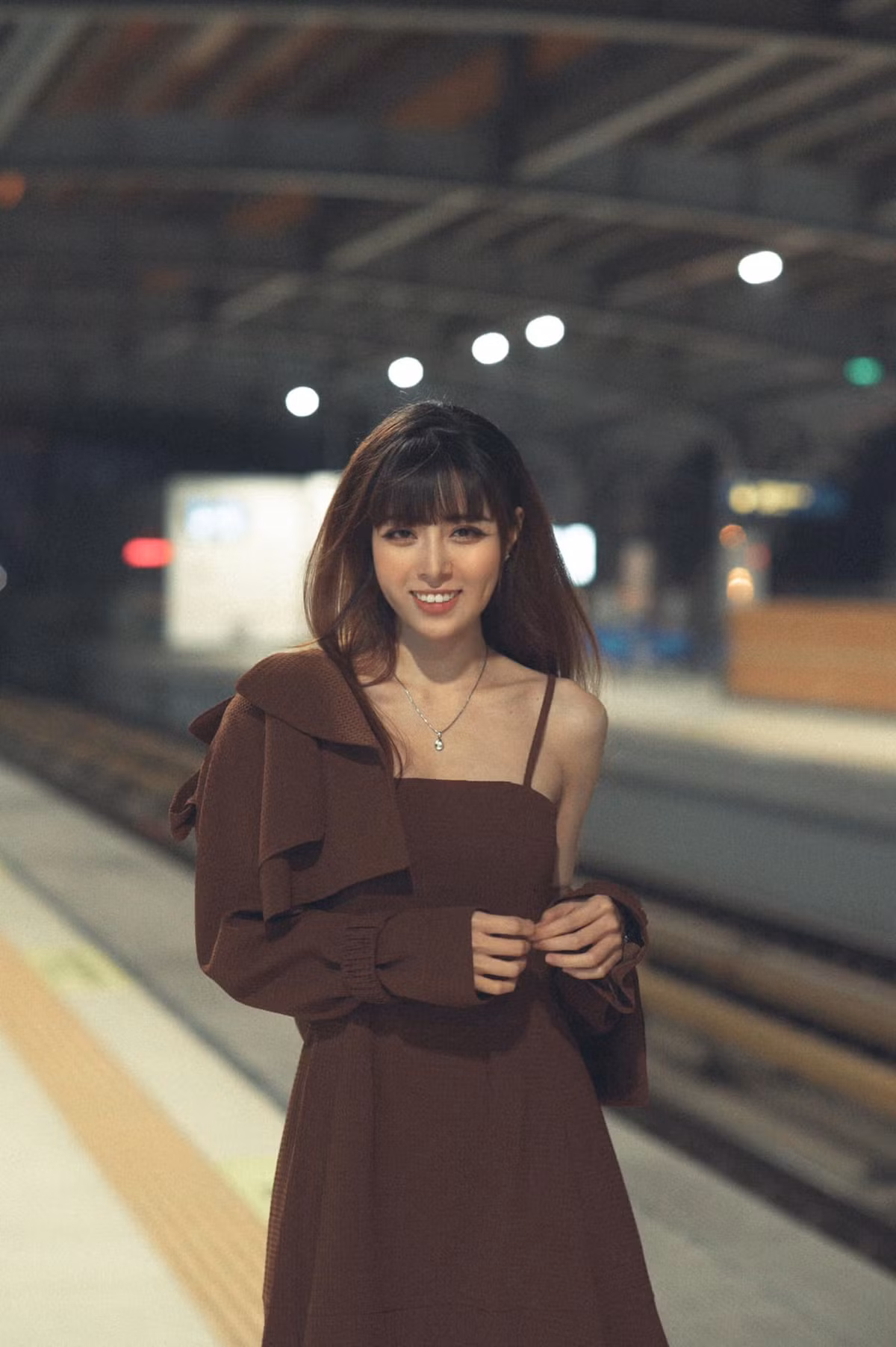 Năm 2018, loạt ảnh dậy thì thành công của cô nàng được nhiều trang tin Trung Quốc đăng tải.