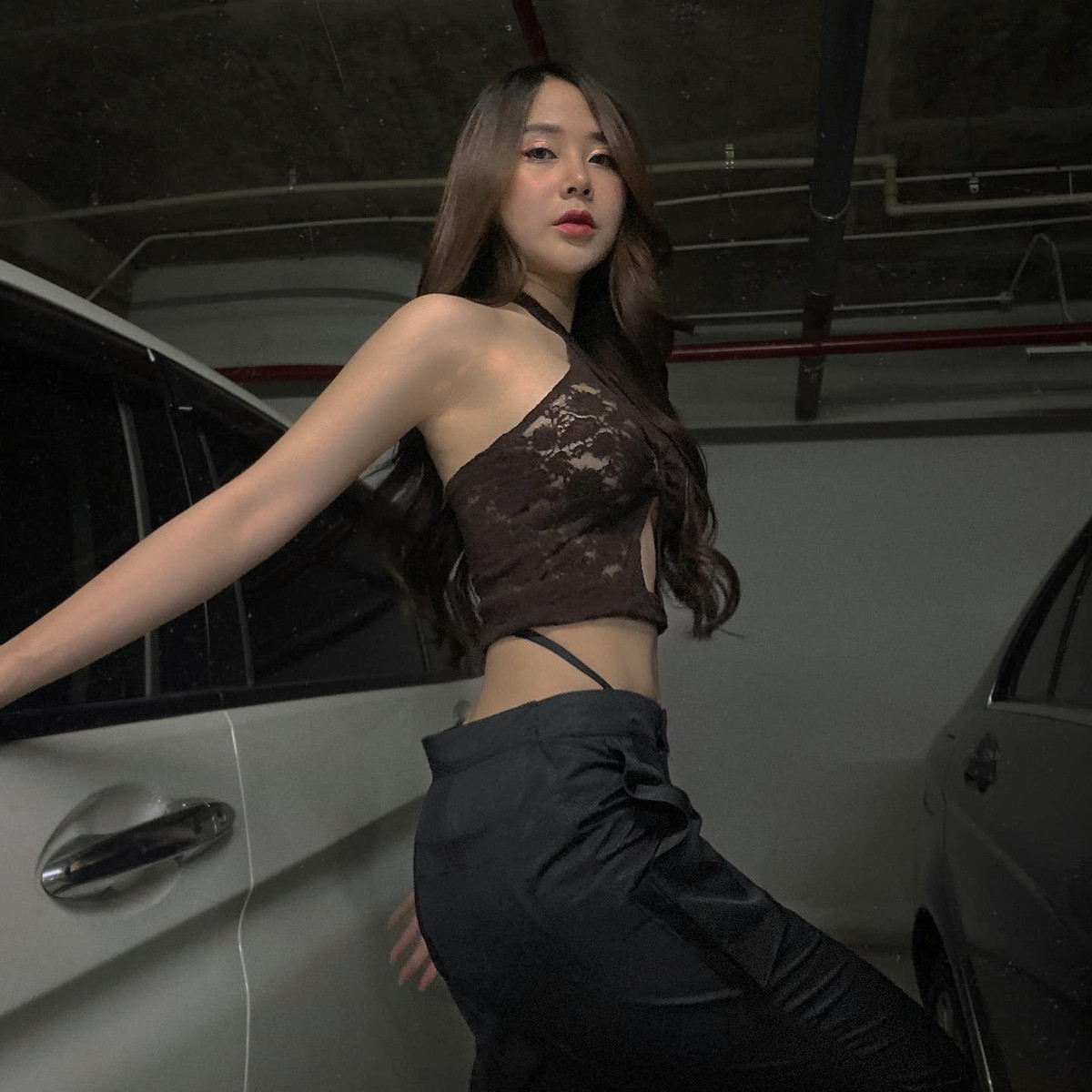 Hiện tại, Lục Anh còn có cuộc sống sang chảnh đáng ghen tị.