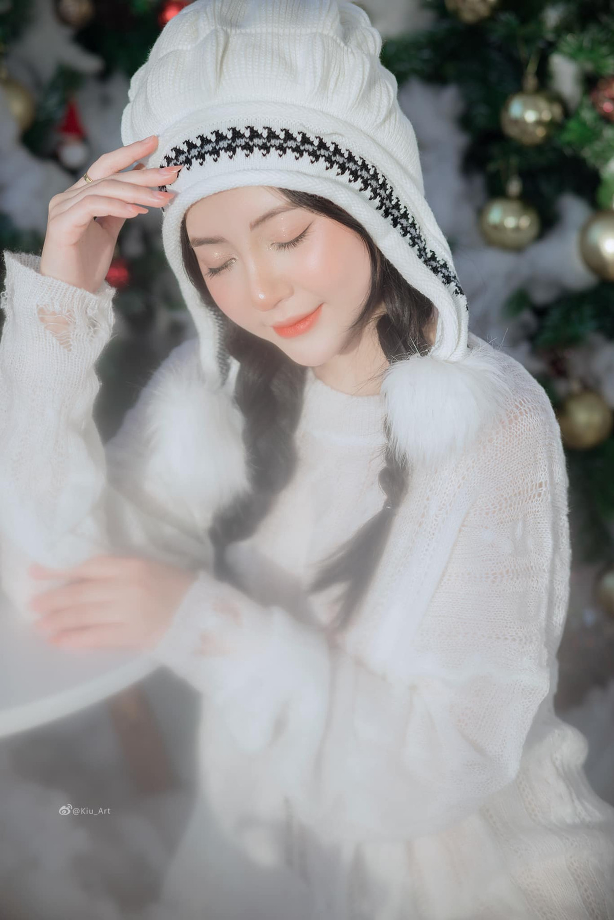 Với tài chơi game cộng với nhan sắc ngọt ngào, gợi cảm, Trang Banana thu hút nhiều người theo dõi trên các nền tảng xã hội.