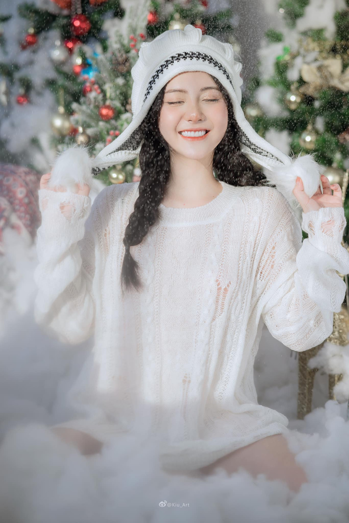 Không chỉ nổi tiếng trong làng game Việt, gái xinh quê Ba Vì còn tham gia diễn xuất và chụp mẫu thời trang, nhận được những lời khen từ người hâm mộ.