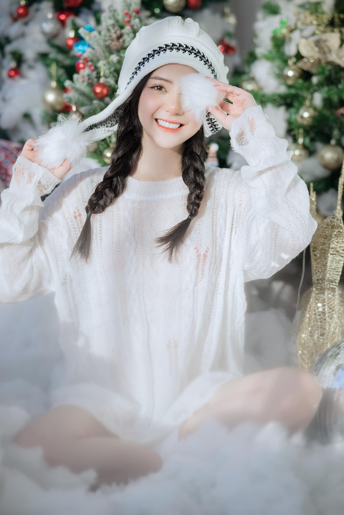 Mọi khoảnh khắc trong chiếc áo trắng của nữ streamer luôn được người hâm mộ khen ngợi.