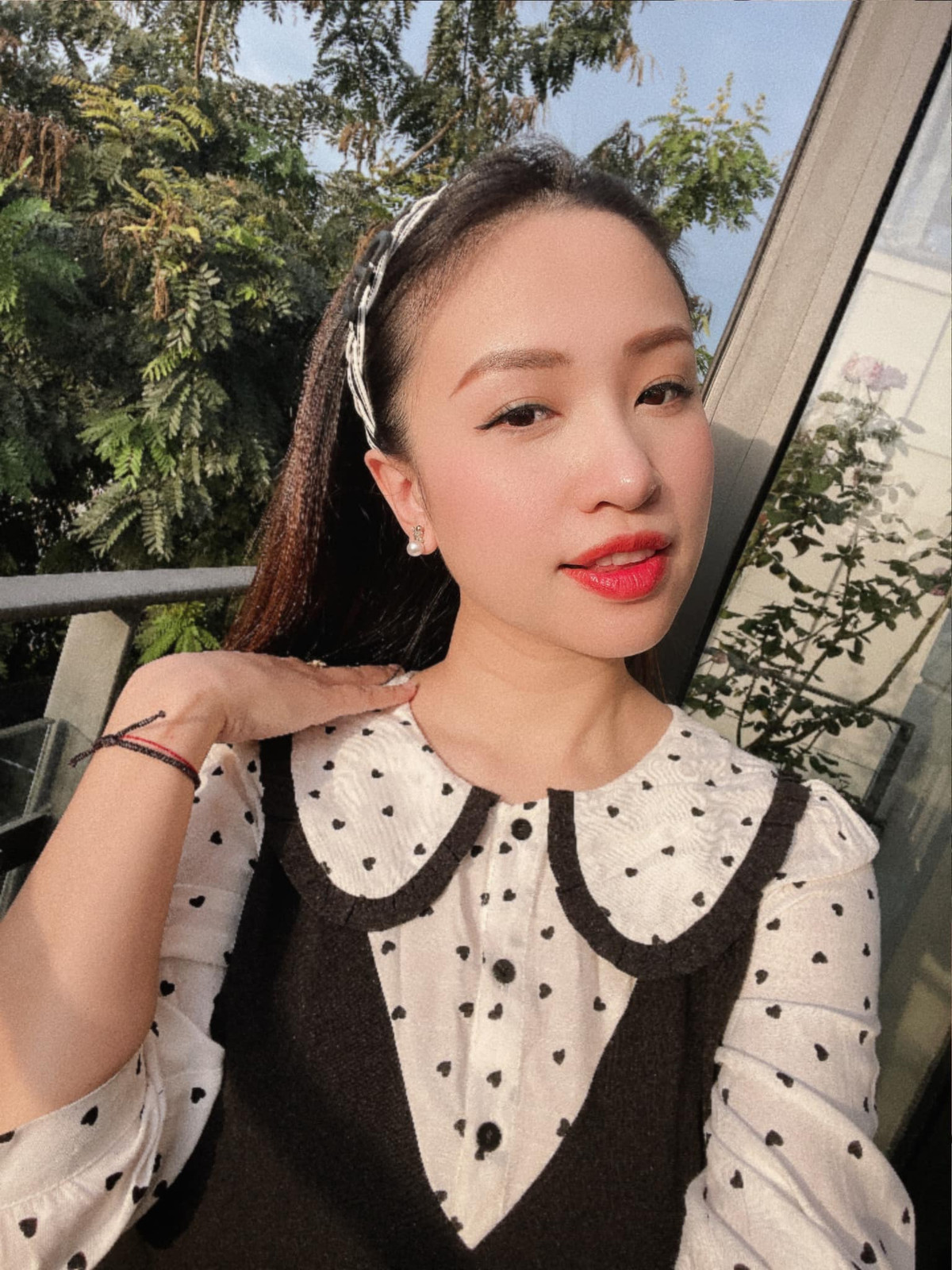 Thanh Vân Hugo từng xuất hiện trong một số bộ phim như "Nhật ký Vàng Anh", "Phía cuối cầu vồng", "Zippo, mù tạt và em",...