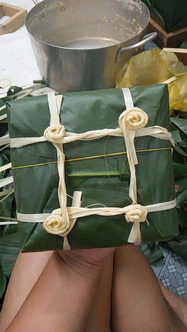 Cho thêm tí hoa đẹp chứ còn gì nữa. Tết lại nở hoa quá còn gì.