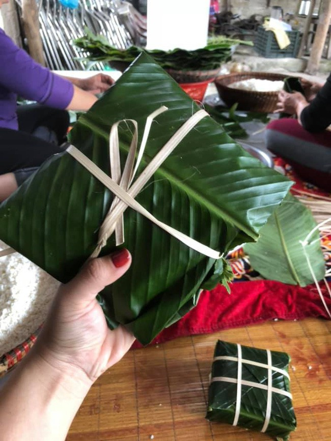 Nên gọi là đùm bánh chưng hay gói bánh chưng mới đúng đây?