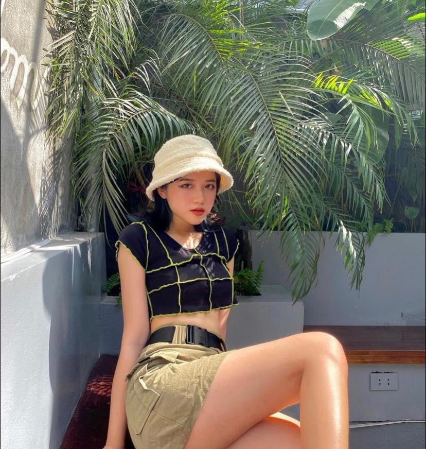 Kể từ sau bài báo ấy, Khánh Ly được biết đến nhiều hơn. Hiện tại cô là sinh viên trường Đại học Hà Nội.