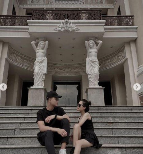 Được biết, bạn trai mới của Huyền My là diễn viên quen thuộc trong làng giải trí Việt, được gọi bằng biệt danh “hot boy làng hài”.