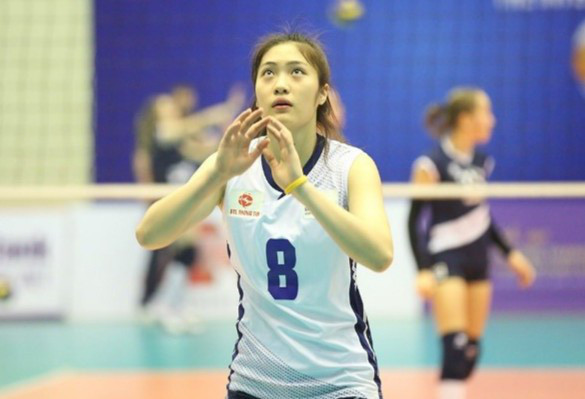 Trần Việt Hương (Phú Thọ) là ngọc nữ bóng chuyền nhận được sự quan tâm lớn từ cộng đồng mạng nhờ ngoại hình xinh xắn, nụ cười tươi đầy cuốn hút.