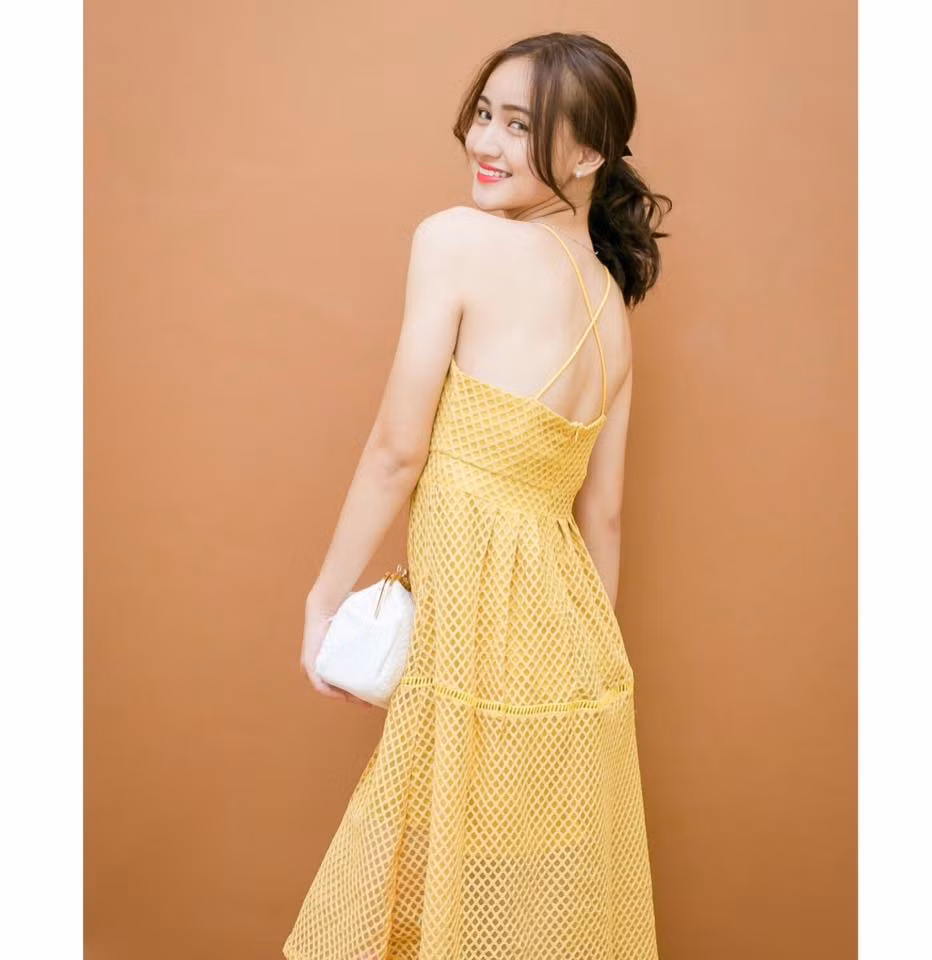 Ngoài đi học, Xuân Mai với lợi thế về chiều cao và khuôn mặt ưa nhìn cô nàng còn đang làm thêm công việc của một người mẫu. Xuân Mai thường xuyên được các shop thời trang mời làm người mẫu chụp ảnh giới thiệu sản phẩm và nhờ đó, hình ảnh của cô nữ sinh Cần Thơ 16 tuổi được cư dân mạng biết đến nhiều hơn. Tuy nhiên đây cũng không phải công việc chính của Xuân Mai, hiện tại cô nàng vẫn cố gắng tập trung, dành nhiều thời gian nhất có thể cho việc học tập, hướng tới ước mơ có thể đỗ vào một trường đại học như ý muốn.