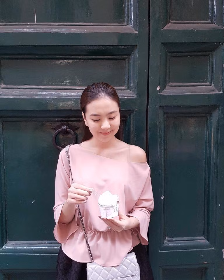 Hình ảnh Mai Ngọc trang điểm nhẹ nhàng nhưng vẫn cực kỳ xinh đẹp, cuốn hút. Ảnh trong bài: Facebook nhân vật.