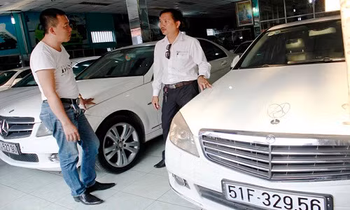 “Do mat” tim thue oto di choi tet