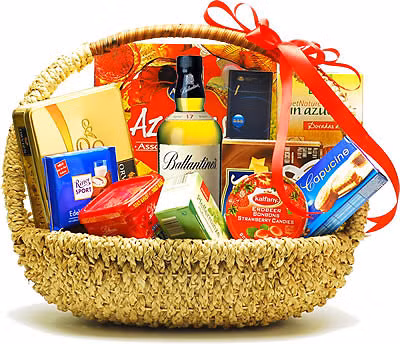 Nhiều mẫu giỏ quà tết giảm giá còn từ 67.900 đồng đến 147.000đ/giỏ.