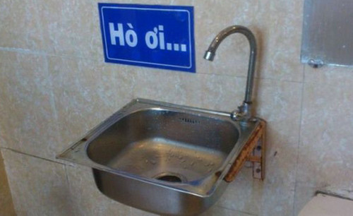 Một tấm biển thông báo hài hước, dí dỏm ở quán nhậu.