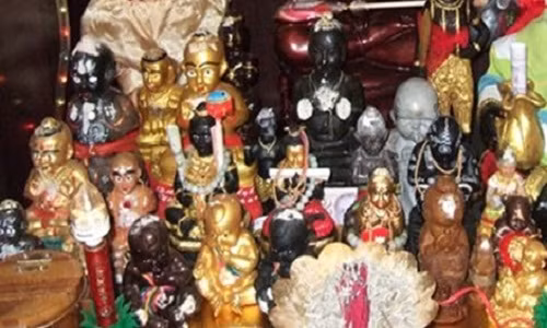 Một góc nhỏ trong căn phòng chứa Kumanthoong của một doanh nhân.