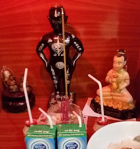 Một góc nhỏ trong căn phòng chứa Kumanthoong của một doanh nhân.