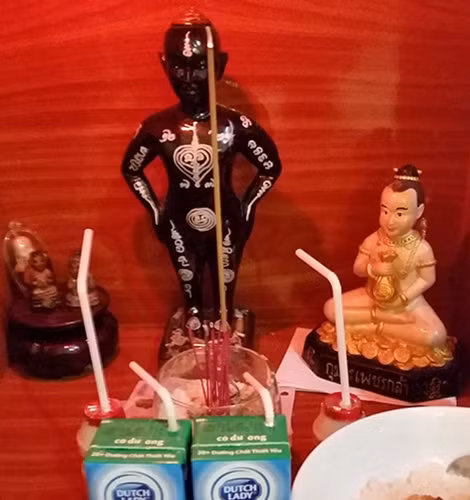 Một góc nhỏ trong căn phòng chứa Kumanthoong của một doanh nhân.