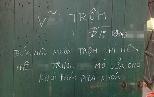 Hẳn là chủ nhân căn phòng này đã bó tay, bất lực trước tình trạng bị trộm phá khóa phòng.