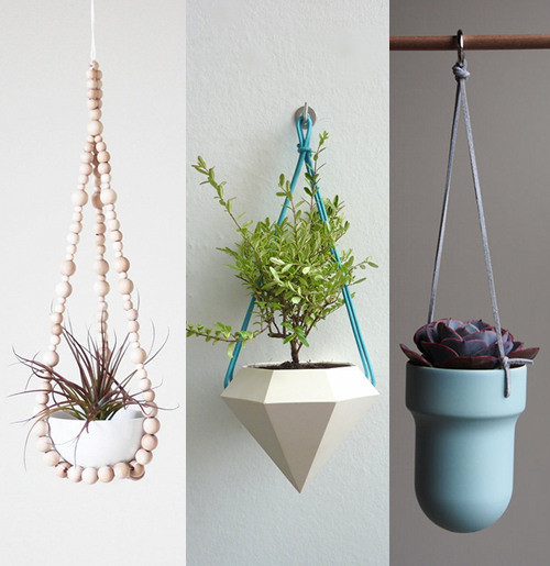 Chậu cây cảnh treo độc lạ tiết kiệm không gian cho nhà phố.