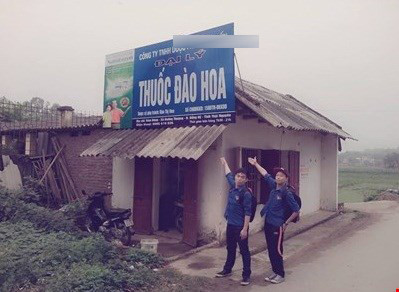Đại lý bán "Thuốc đào hoa".... Tên sản phẩm khiến nhiều chàng trai thích thú.