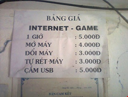 Bảng giá quá "chát" của một hàng Internet.