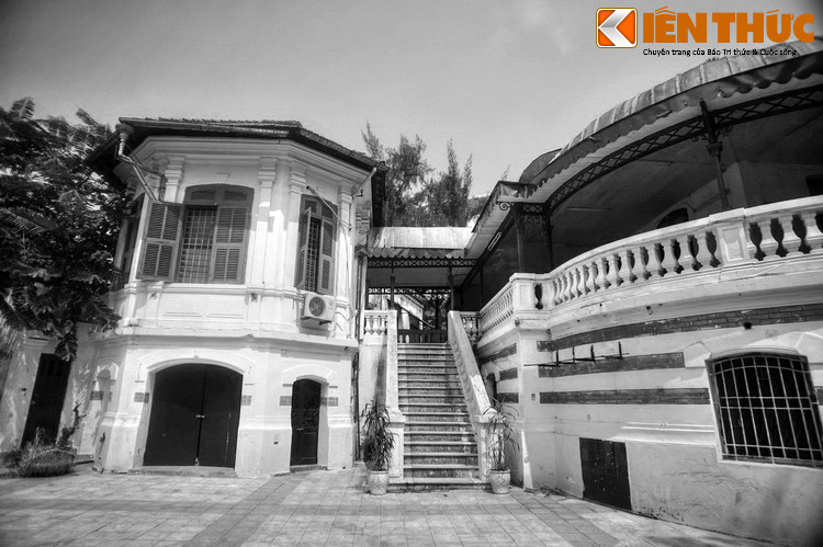 Sau ngày đất nước thống nhất, Cung Thiếu nhi Hà Nội được khoác lên mình một diện mạo mới. Vào năm 1976, một khu nhà mới khang trang được xây dựng. Khu nhà Ấu trĩ viên cũ trở thành Bảo tàng Bác Hồ với Thiếu nhi.