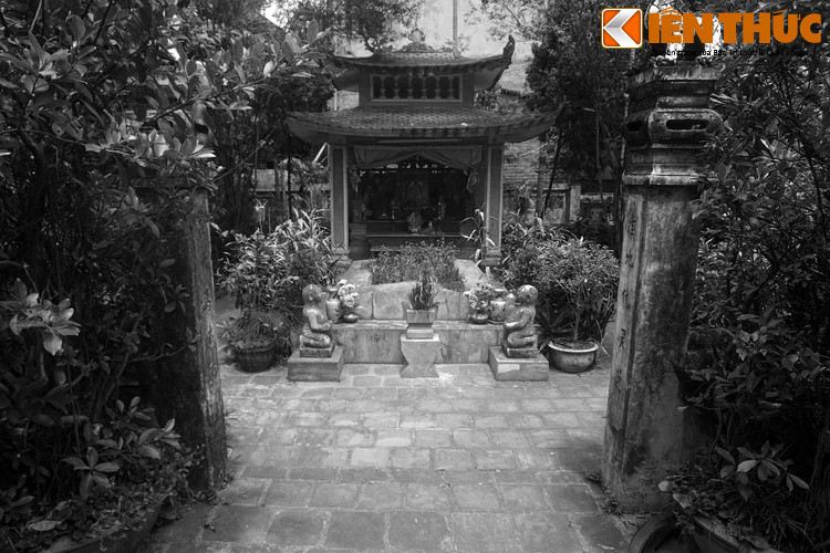 Ngược dòng lịch sử, dưới thời Vua Lê Thế Tông, việc bang giao giữa nhà Lê và nhà Minh rất căng thẳng và phức tạp. Nhà Minh không công nhận tính chính thống của vua Lê, thường tìm cớ để gây chuyện, khiến tính hình biên cương luôn bất ổn.